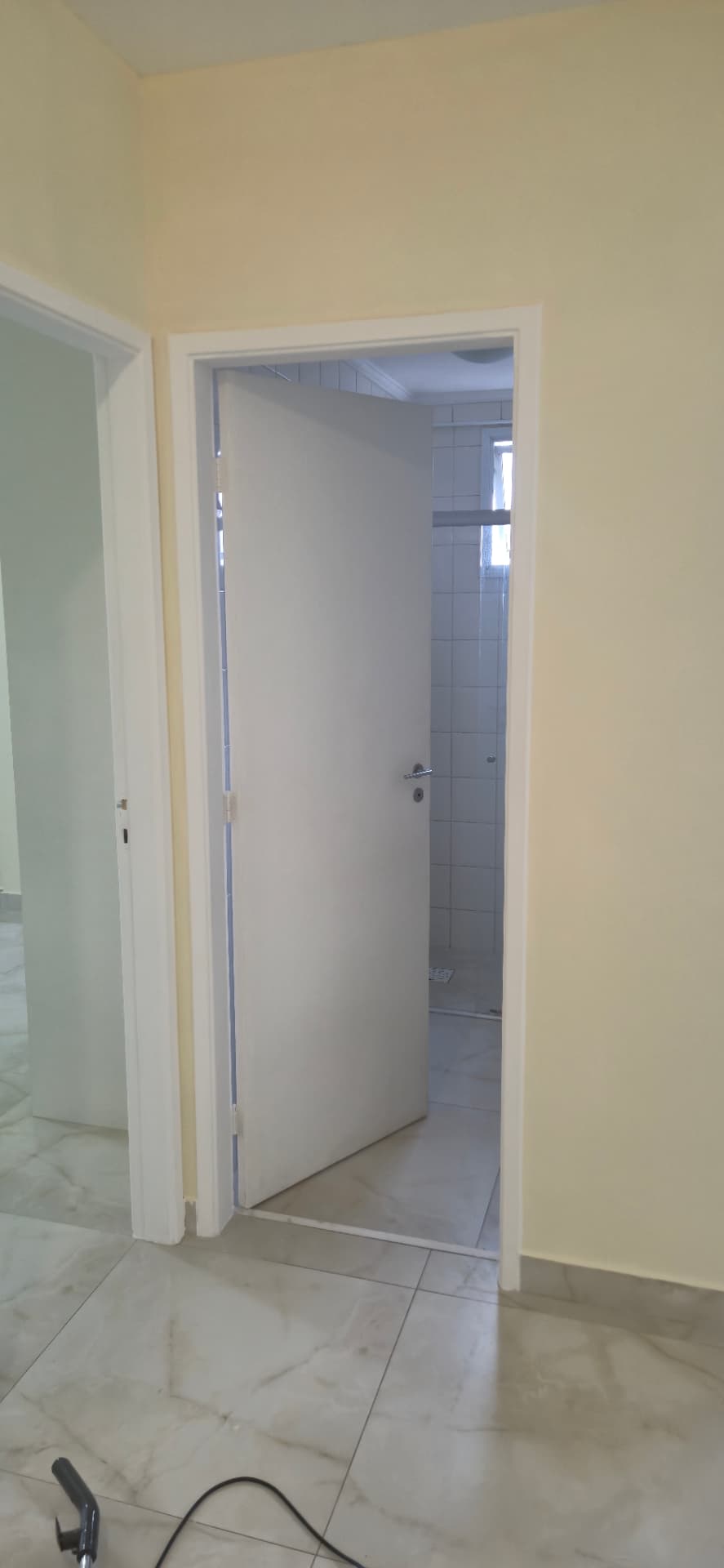 Paredes e portas com acabamento renovado
